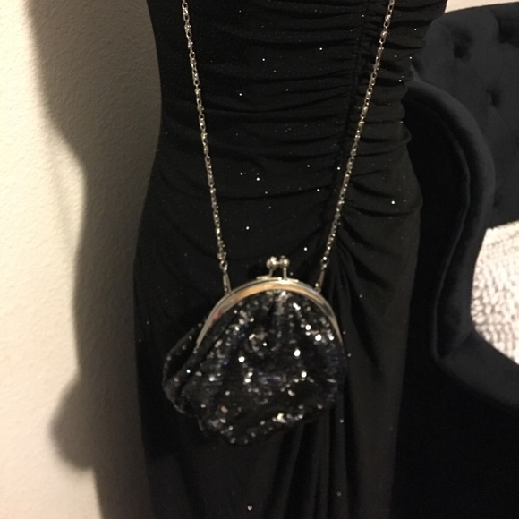 Cache Clutch - Picture 2 of 3